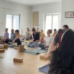 Aula de Yoga com Pedro Kupfer e a turma