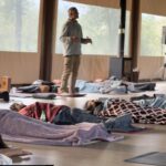 Aula de Yoga com Pedro Kupfer e a turma