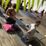 Aula de Yoga com Pedro Kupfer e a turma