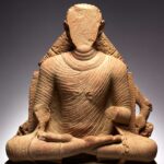 Escultura de arenito (Mathura, 400–430): Buda sentado