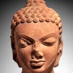 Escultura de arenito (Mathura, séc. V): Cabeça do Buda