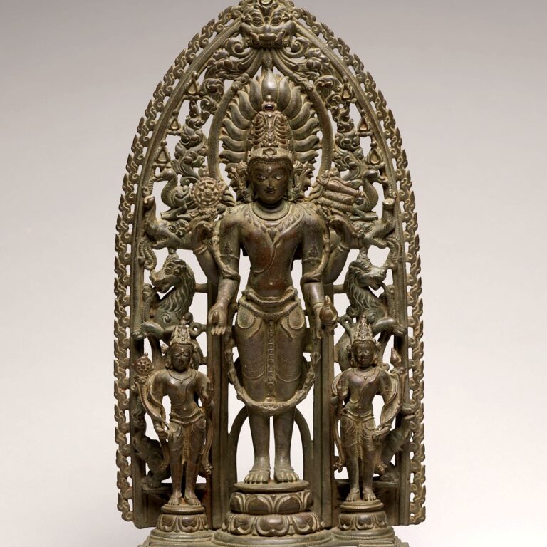 Bronze (Bengala, período Pāla, séc. XI–XII): Viṣṇu com Cakrapuruṣa e Śaṅkhapuruṣa